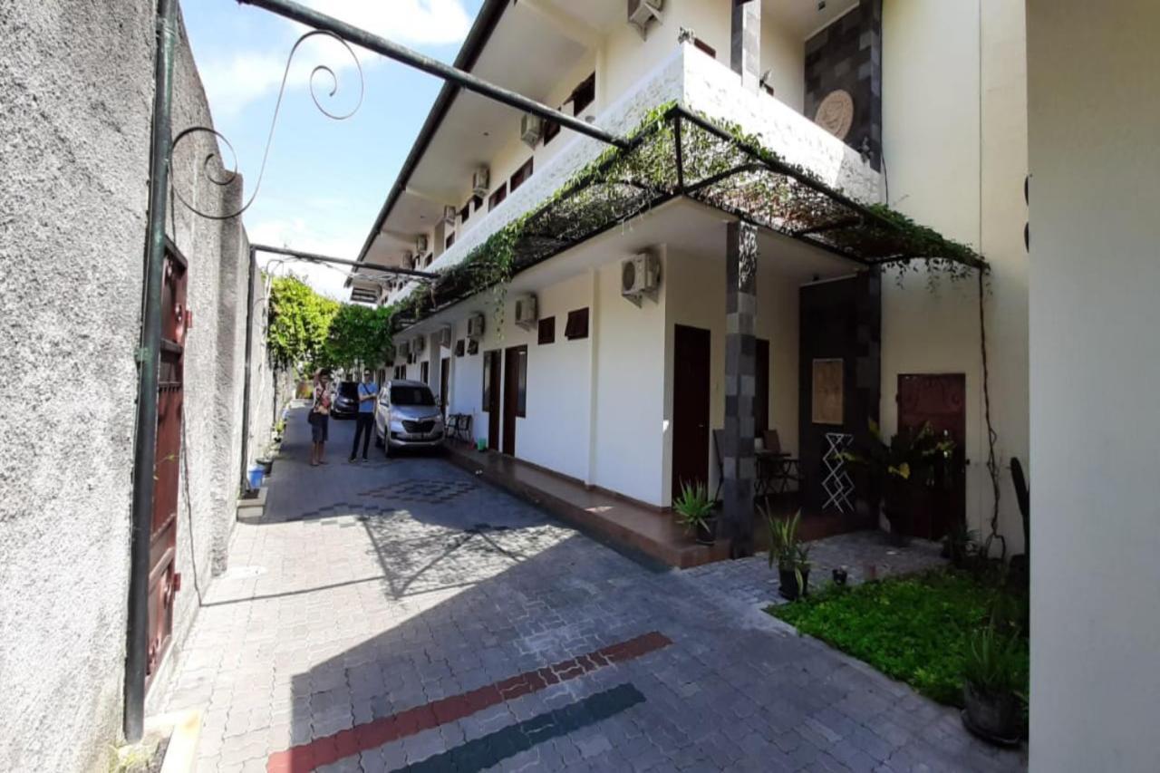 OYO 2347 Griya Patran Near RS Queen Latifa Ngabean Bagian luar foto